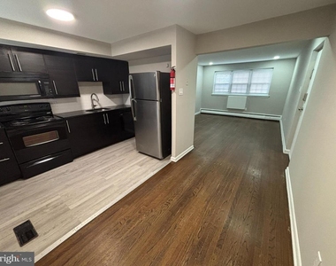 210 Trinity Avenue - Photo Thumbnail 3
