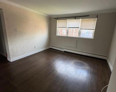 210 Trinity Avenue - Photo Thumbnail 8
