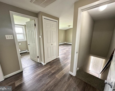 1301 N Gravel Pike - Photo Thumbnail 3