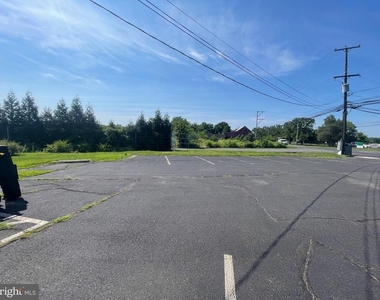 1301 N Gravel Pike - Photo Thumbnail 20