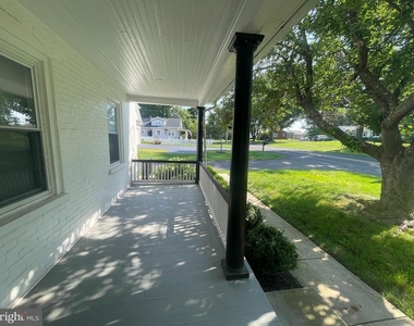 233 Morwood Road - Photo Thumbnail 2