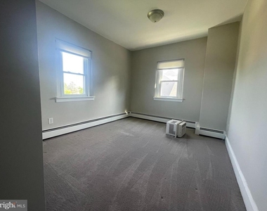 233 Morwood Road - Photo Thumbnail 16