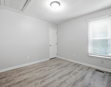 4109 Iron Horse Road - Photo Thumbnail 15