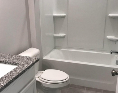 1042 Commack Drive - Photo Thumbnail 14