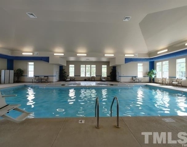 1042 Commack Drive - Photo Thumbnail 22