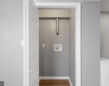 7818 Lennox Road - Photo Thumbnail 16