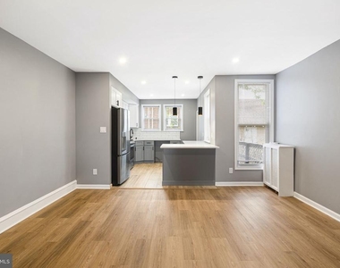 7818 Lennox Road - Photo Thumbnail 12
