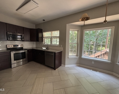 2101 Jerimouth Drive - Photo Thumbnail 5