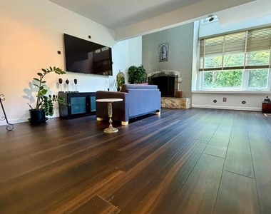 274 W Chelsea Circle - Photo Thumbnail 5