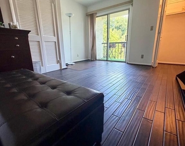 274 W Chelsea Circle - Photo Thumbnail 21