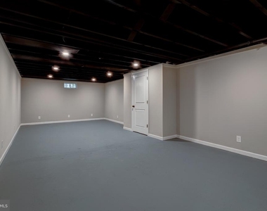 308 Lenox Road - Photo Thumbnail 20