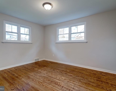 308 Lenox Road - Photo Thumbnail 15