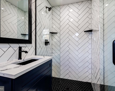 308 Lenox Road - Photo Thumbnail 14