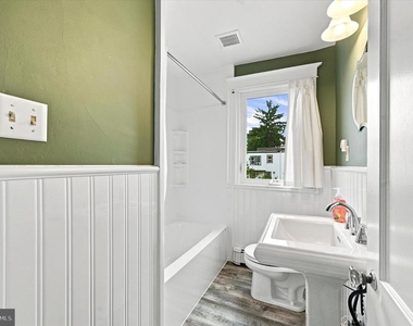 610 Woodcrest Avenue - Photo Thumbnail 15
