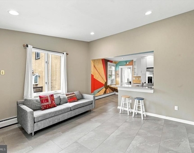 610 Woodcrest Avenue - Photo Thumbnail 12