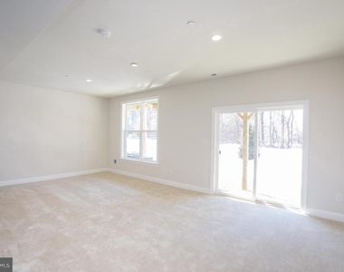 65 Lila Lane - Photo Thumbnail 16