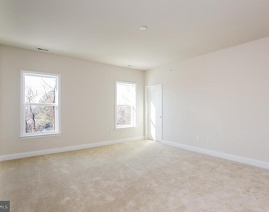 65 Lila Lane - Photo Thumbnail 9