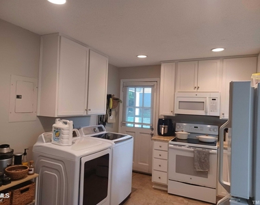 706 Van Buren Road - Photo Thumbnail 9