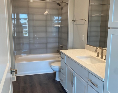 414 S White Street - Photo Thumbnail 4