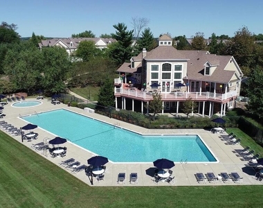 1202 Blackberry Court - Photo Thumbnail 7