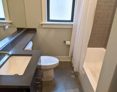 1143 Maple - Photo Thumbnail 5