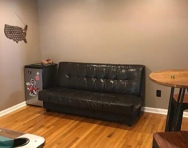 2824 Crestline Avenue - Photo Thumbnail 8