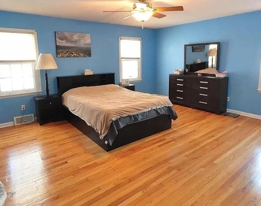 2824 Crestline Avenue - Photo Thumbnail 9