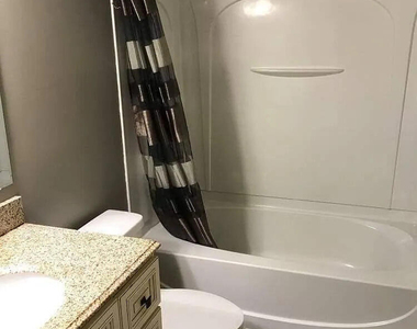 2824 Crestline Avenue - Photo Thumbnail 24