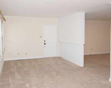 706 Smedes Place - Photo Thumbnail 15