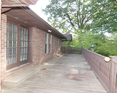 706 Smedes Place - Photo Thumbnail 18