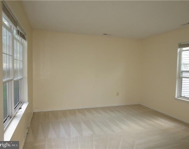 33 Ketley Place - Photo Thumbnail 9
