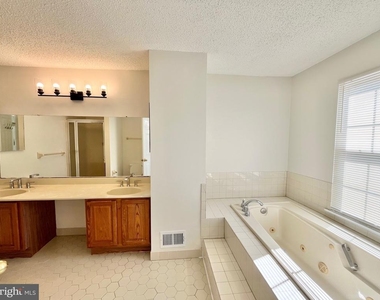 33 Ketley Place - Photo Thumbnail 19