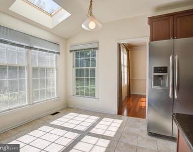 30 Lockwood Drive - Photo Thumbnail 7