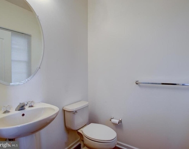 30 Lockwood Drive - Photo Thumbnail 10