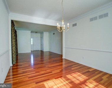 30 Lockwood Drive - Photo Thumbnail 5