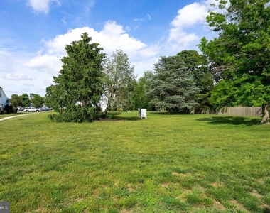 419 Atlanta Court - Photo Thumbnail 24