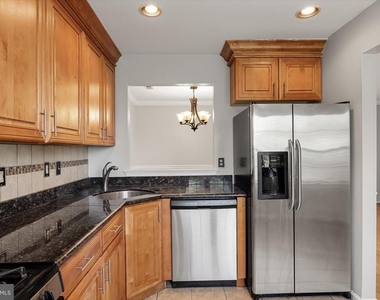 419 Atlanta Court - Photo Thumbnail 11
