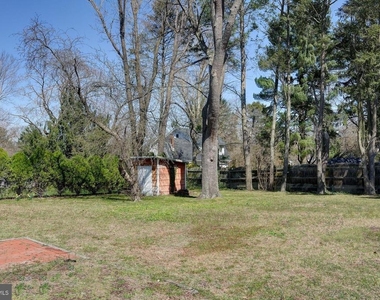 907 Norway Street - Photo Thumbnail 3