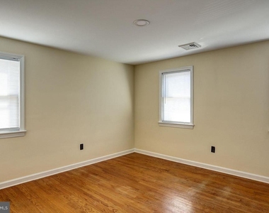 907 Norway Street - Photo Thumbnail 37