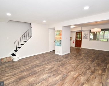1711 Brentwood Place - Photo Thumbnail 1