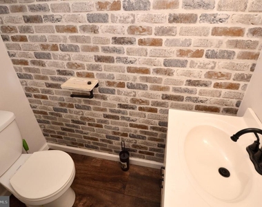 1711 Brentwood Place - Photo Thumbnail 6