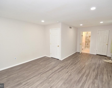 1711 Brentwood Place - Photo Thumbnail 13