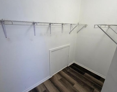 2202 Sandra Road - Photo Thumbnail 22