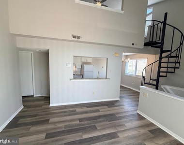 2202 Sandra Road - Photo Thumbnail 7
