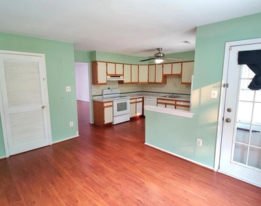 166 Winstead Drive - Photo Thumbnail 6