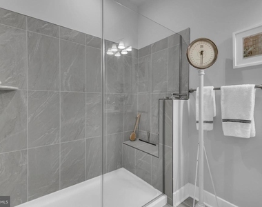 190 Harrier Way - Photo Thumbnail 42