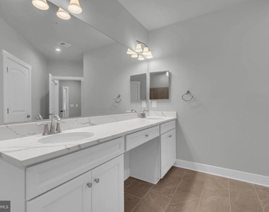 190 Harrier Way - Photo Thumbnail 49