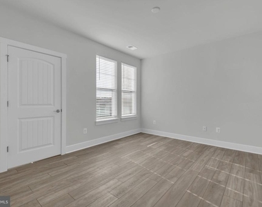 190 Harrier Way - Photo Thumbnail 59