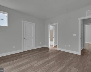 190 Harrier Way - Photo Thumbnail 54