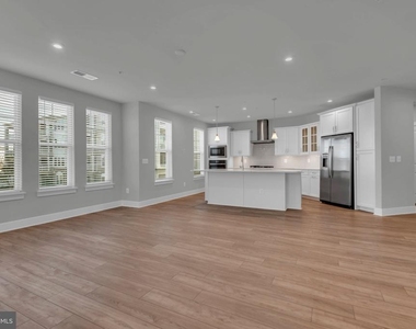 190 Harrier Way - Photo Thumbnail 40